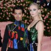 Sophie Turner et son mari Joe Jonas - Arrivées des people à la 71ème édition du MET Gala (Met Ball, Costume Institute Benefit) sur le thème "Camp: Notes on Fashion" au Metropolitan Museum of Art à New York, le 6 mai 2019.