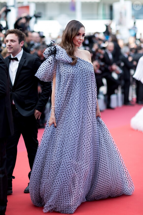 Nabilla Benattia (enceinte) - Montée des marches du film "Roubaix, une lumière (Oh Mercy!)" lors du 72ème Festival International du Film de Cannes. Le 22 mai 2019 © Borde / Bestimage