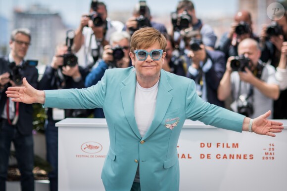 Elton John au photocall du film Rocketman (Hors compétition) lors du 72ème Festival International du film de Cannes. Le 16 mai 2019 © Jacovides-Moreau / Bestimage