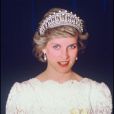 La princesse Diana porte la tiare "Lover's Knot".