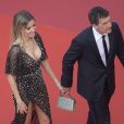 Nicole Kimpel et son compagnon Antonio Banderas lors de la montée des marches de la cérémonie de clôture du 72ème Festival International du Film de Cannes, le 25 mai 2019. © Giancarlo Gorassini/Bestimage