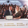 Antonio Banderas (Prix d'interprétation masculine : “Douleur et Gloire”) et sa compagne Nicole Kimpel - Photocall de la remise des palmes lors de la cérémonie de clôture du 72ème Festival International du Film de Cannes. Le 25 mai 2019. © Borde-Jacovides-Moreau / Bestimage