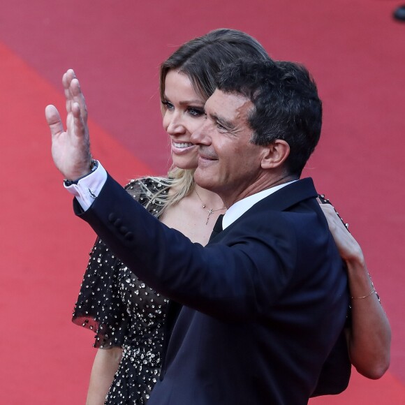 Antonio Banderas et sa compagne Nicole Kimpel - Montée des marches du film "Hors Normes" pour la clôture du 72ème Festival International du Film de Cannes. Le 25 mai 2019 © Jacovides-Moreau / Bestimage