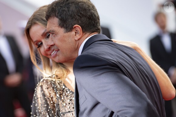 Nicole Kimpel et son compagnon Antonio Banderas lors de la montée des marches de la cérémonie de clôture du 72ème Festival International du Film de Cannes, le 25 mai 2019.