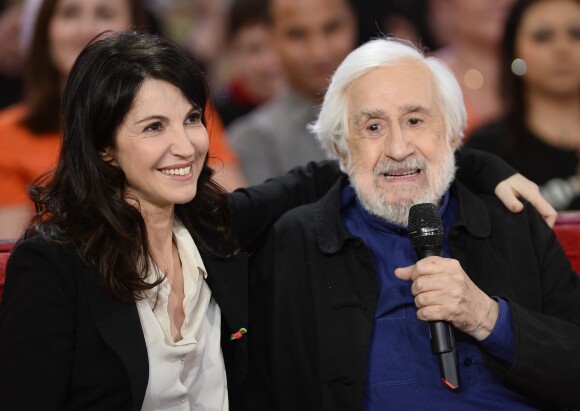 Zabou Breitman avec son père Jean-Claude Deret - Enregistrement de l'émission "Vivement Dimanche" à Paris le 8 avril 2015. L'émission sera diffusée le 12 avril 2015.