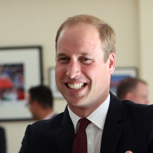 Le prince William, duc de Cambridge, visite le centre national du sport à Cardiff, le 1er octobre 2015, lors du lancement du programme Coach Core Welsh Rugby Union (WRU).