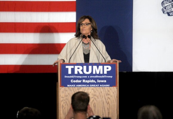 Sarah Palin - Donald Trump en meeting à Cedar Rapids dans l'Iowa le 1er février 2016.