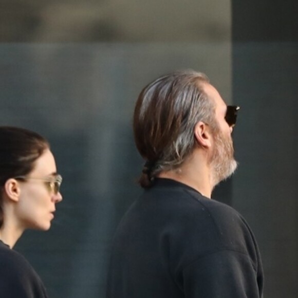 Exclusif - Joaquin Phoenix et Rooney Mara sont allés diner au restaurant Crossroads à Los Angeles, le 23 mars 2018