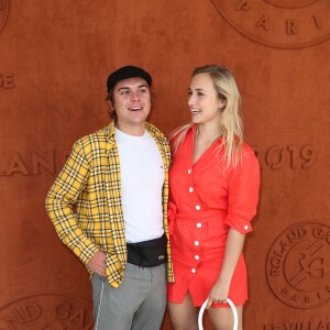 Zacharie Chasseriaud et sa compagne Chloé Jouannet au village lors des internationaux de tennis de Roland-Garros à Paris, France, le 1 juin 2019. © Jacovides-Moreau/Bestimage