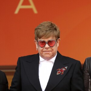 Bernie Taupin, Elton John (lunettes Gucci), Taron Egerton - Montée des marches du film "Rocketman" lors du 72e Festival International du Film de Cannes. Le 16 mai 2019 © Jacovides-Moreau / Bestimage