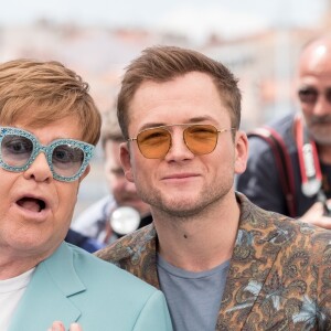 Elton John et Taron Egerton au photocall du film Rocketman lors du 72e Festival International du film de Cannes. Le 16 mai 2019 © Jacovides-Moreau / Bestimage