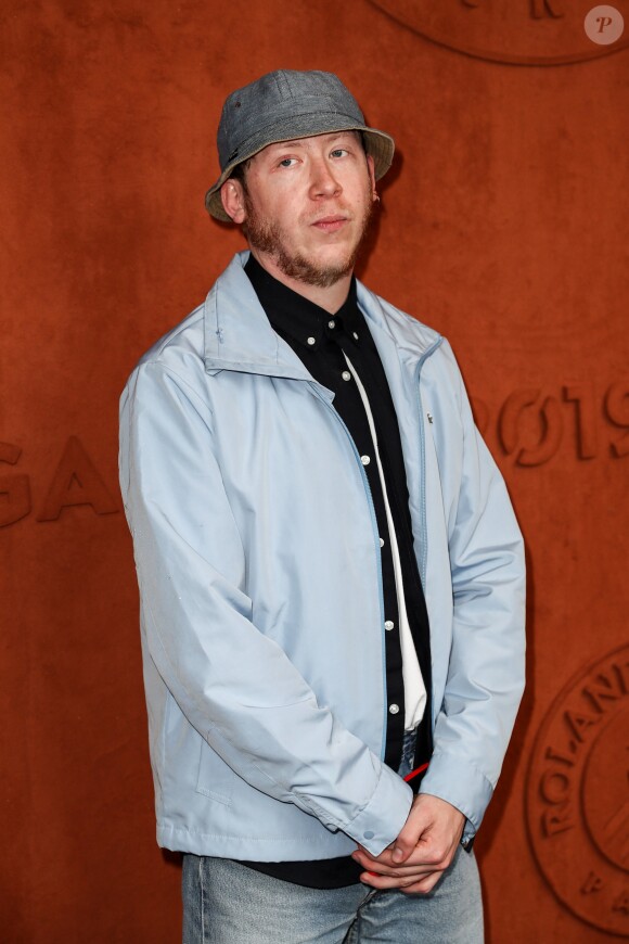 Eddy de Pretto au village lors des internationaux de tennis de Roland Garros 2019 à Paris, France, le 5 juin 2019. © Jacovides-Moreau / Bestimage
