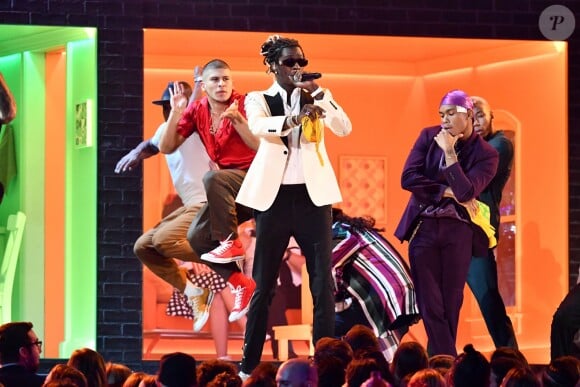 Young Thug et Camilla Bello interprètent "Havana" lors des Grammy Awards à Los Angeles, le 10 février 2019.