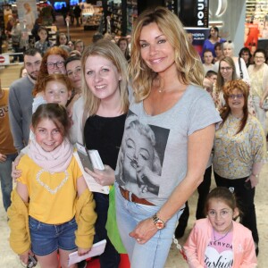 Exclusif - Ingrid Chauvin en séance de dédicaces avec ses fans au centre E. Leclerc à l'Aigle dans l'Orne le 20 Avril 2019. © Jean-Claude Woestelandt / Bestimage