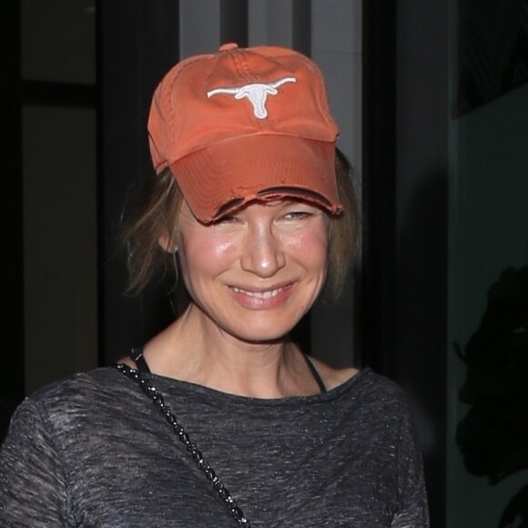Renee Zellweger quitte le restaurant Catch à West Hollywood le 18 août 2018.