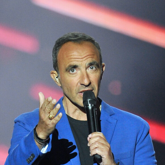 Exclusif - Nikos Aliagas lors de l'enregistrement de l'émission "La Chanson de l'Année 2019" aux Arènes de Nîmes, le 16 mai 2019. L'émission sera diffusée sur TF1 le samedi 15 juin. © Guillaume Gaffiot/Bestimage