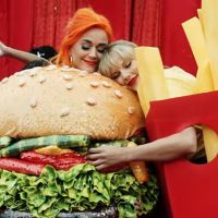 Taylor Swift : Enfin réconciliée avec Katy Perry dans son clip Calm Down