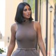 Exclusif - Kim Kardashian en jogging à la sortie d'un bureau à Calabasas, Los Angeles, le 12 juin 2019. Elle porte des baskets Yeezy.