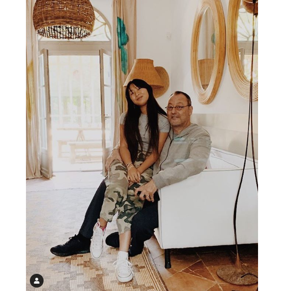 Jade Hallyday a reetrouvé son parrain Jean Reno à Lectoure, dans le Gers. Photo publiée sur Instagram le 19 juin 2019.