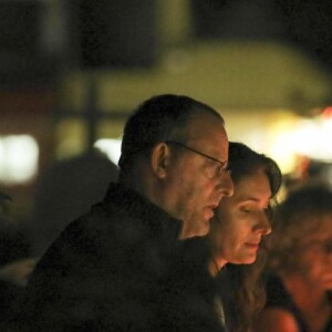 Jean Reno et sa femme Zofia Borucka - Laeticia Hallyday, ses filles Jade et Joy, Jean Reno et sa femme Zofia ainsi que Charlotte Gainsbourg en famille se recueillent sur la tombe de J. Hallyday au cimetière de Lorient à Saint-Barthélemy, le 19 février 2019.