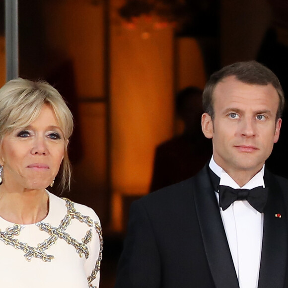 Le président de la République française Emmanuel Macron et sa femme la Première Dame Brigitte Macron (Trogneux) - Dîner en l'honneur du président de la République française et sa femme la première dame à la Maison Blanche à Washington, The District, Etats-Unis, le 24 avril 2018. © Dominique Jacovides/Bestimage
