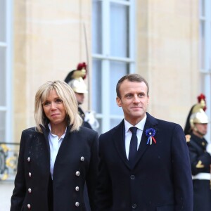 Le président de la République française Emmanuel Macron et sa femme la Première Dame Brigitte Macron (Trogneux) reçoivent les présidents avant la cérémonie du Centenaire de l'Armistice de la Première Guerre Mondiale, au palais de l'Elysée à Paris, France, le 11 novembre 2018. © Stéphane Lemouton/Bestimage