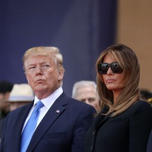 Le président Donald Trump, Melania Trump lors de la cérémonie franco - américaine au cimetière américain de Colleville sur Mer le 6 juin 2019 dans le cadre du 75ème anniversaire du débarquement. © Stéphane Lemouton / Bestimage