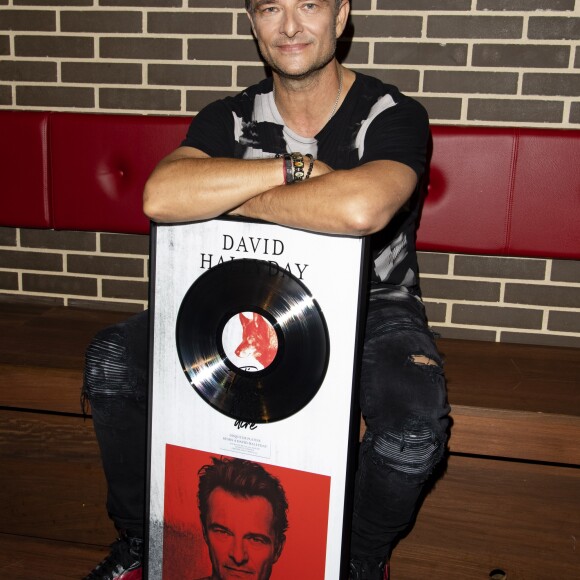 David Hallyday reçoit son disque de platine à la Seine Musicale à Paris le 25 juin 2019. © Pierre Perusseau/Bestimage