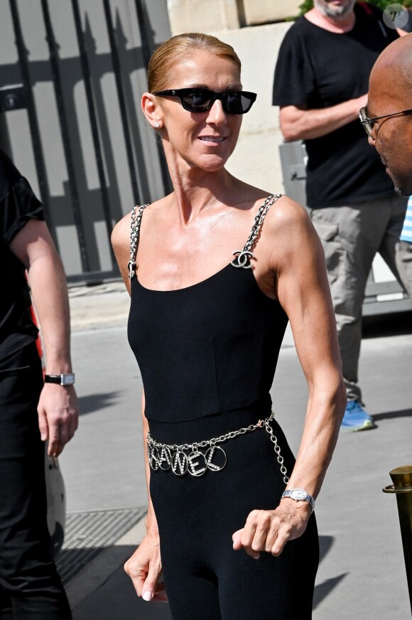 Céline Dion à la sortie de l'hôtel de Crillon à Paris le 27 juin 2019.