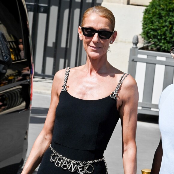 Céline Dion à la sortie de l'hôtel de Crillon à Paris le 27 juin 2019.