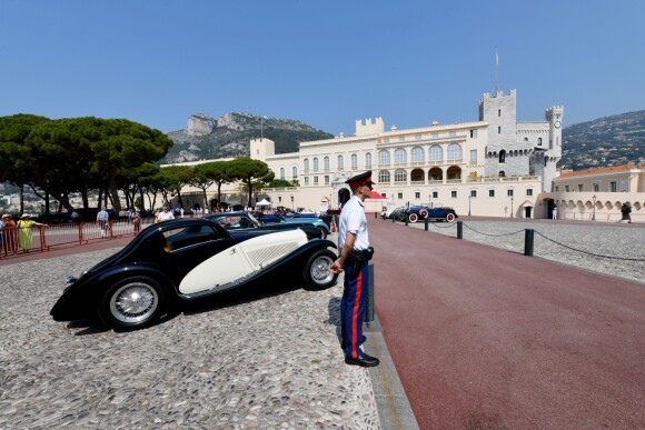 Concours Elégance et Automobile à Monte-Carlo 2019 sur la place du palais à Monaco, le 30 juin 2019. © Bruno Bebert/Bestimage