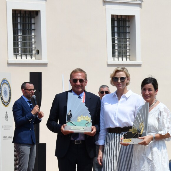 La princesse Charlène de Monaco remet le prix Dolce Vita: Siata 208S Spyder lors du concours Elégance et Automobile à Monte-Carlo 2019 sur la place du palais à Monaco, le 30 juin 2019. © Bruno Bebert/Bestimage