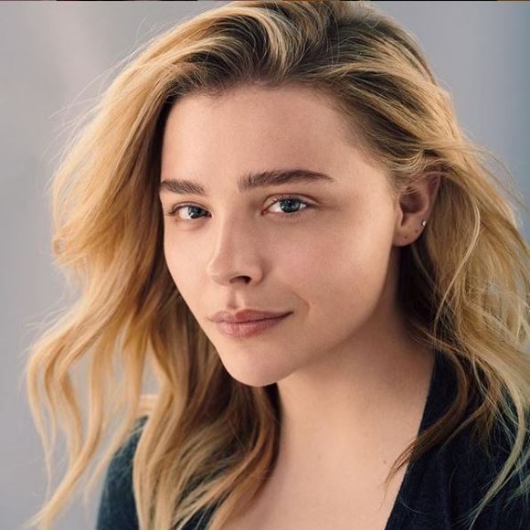 Chloe Grace Moretz est à nouveau harcelée par un fan qui tente de s'introduire chez elle (juillet 2019).