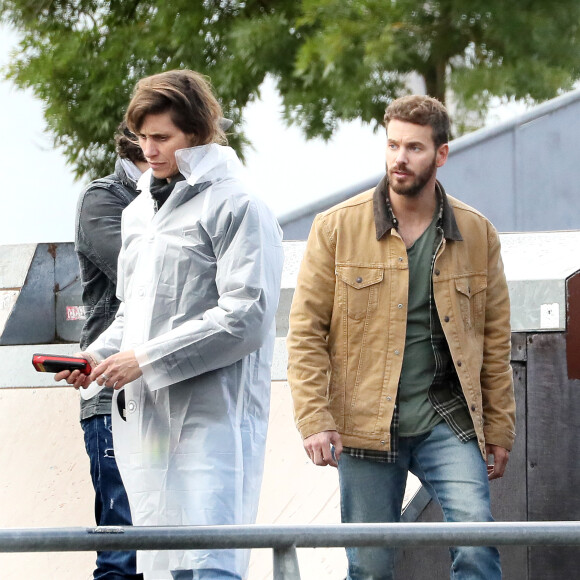 Exclusif - Matt Pokora (M Pokora) tourne les premières scènes de son premier film pour TF1 probablement intitulé "Les Oubliés" ou il interprète le rôle du fils d'une femme atteinte de la maladie d'Alzheimer. © Patrick Bernard/Bestimage