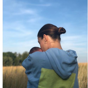 Natasha Andrews, la compagne de Pierre Niney, a donné naissance à leur deuxième enfant en juillet 2019.