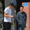 Exclusif - Mila Kunis et son mari Ashton Kutcher en balade dans les rues de Los Angeles, le 17 mai 2019