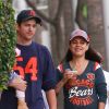 Exclusif -Ashton Kutcher et sa femme Mila Kunis enceinte se baladent avec leur fille Wyatt dans les rues de Los Angeles, le 16 octobre 2016