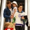 Exclusif - Ashton Kutcher et sa femme Mila Kunis en pleine séance de shopping en famille.le 29 juin 2019