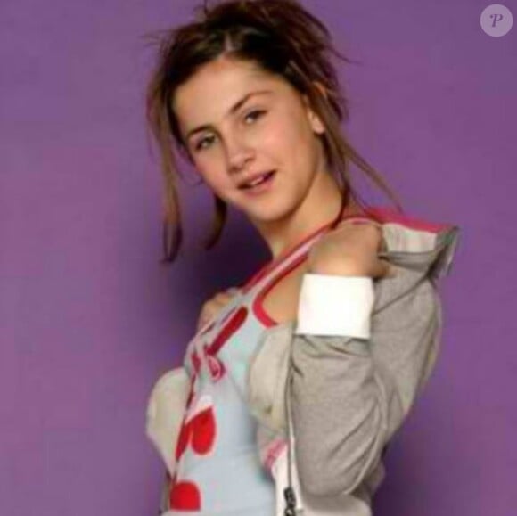 Ilona Mitrecey, Star des années 2000 avec son tube "Un monde Parfait".