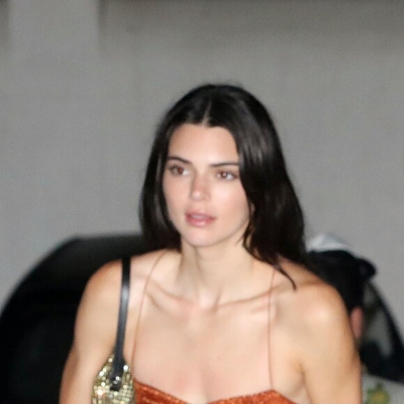 Kendall Jenner profite de ses vacances avec ses amis sur l'île de Mykonos, Grèce, le 10 juillet 2019.