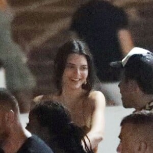 Kendall Jenner profite de ses vacances avec ses amis sur l'île de Mykonos, Grèce, le 10 juillet 2019.