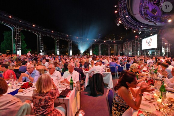 Une vue générale - Traditionnelle soirée au profit de Fight Aids Monaco, dans la salle des Etoiles du Sporting à Monaco le 13 juillet 2019. Cette année, l'association de la princesse Stéphanie de Monaco, fête ses 15 ans. C'est le célèbre groupe américain The Beach Boys, tout droit venu de Californie, qui assure le Show au profit de l'association. Les membres de la famille princière, le prince Albert II de Monaco en tête, ainsi que l'ensemble du public, n'ont pas hésité à se mettre en mode "Beach Boys". © Bruno Bebert/Bestimage