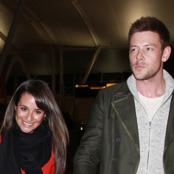 Lea Michele et Cory Monteith de la serie Glee a l'aeroport de New York le 6 mars 2019.