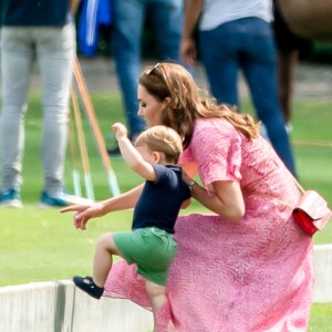 Catherine (Kate) Middleton, duchesse de Cambridge et le prince Louis de Cambridge lors d'un match de polo de bienfaisance King Power Royal Charity Polo Day à Wokinghan, comté de Berkshire, Royaume Uni, le 10 juillet 2019.
