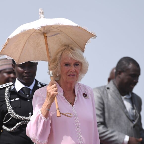 Camilla Parker Bowles, duchesse de Cornouailles, arrive à l'aéroport international Abuja au Nigeria. Le 6 novembre 2018