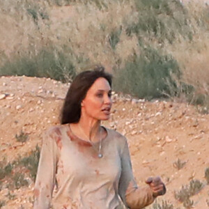 Exclusif - Angelina Jolie sur le tournage du nouveau Lara Croft "Those Who Wish Me Dead" à Albuquerque au Nouveau-Mexique. Le 21 juin 2019