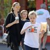 Exclusif - Angelina Jolie fait des courses avec ses enfants, Zahara et les jumeaux Knox et Vivienne au Nouveau-Mexique, Etats-Unis, le 15 mai 2019.