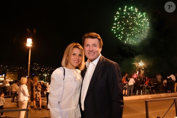 Christian Estrosi, le maire de Nice, et sa femme Laura Tenoudji Estrosi durant la Fête du Port de Nice 2019 le 8 juin 2019. La Fête du port de Nice attire chaque année La Fête du port de Nice attire chaque année des milliers de personnes, c'est un rendez-vous très apprécié des Niçois et des touristes pour son ambiance chaleureuse et ses nombreuses animations gratuites. Le port de commerce, de plaisance et de pêche de Nice laisse place, le temps d'une soirée, à la fête. © Bruno Bebert / Bestimage