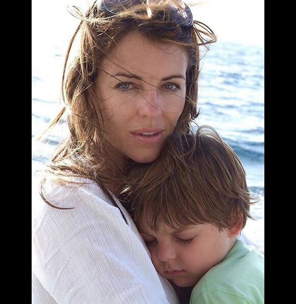 Elizabeth Hurley et son fils Damian. Photo publiée en juillet 2019