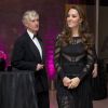Catherine Kate Middleton, enceinte en robe Temperley London, à la sortie du dîner de charité de gala d'automne pour l'association "Action on Addiction" au L'Anima Restaurant à Londres, dont elle est la marraine. Le 23 octobre 2014